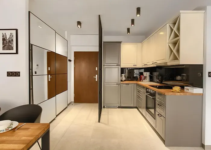 Elite Parking By Impero * 포즈난